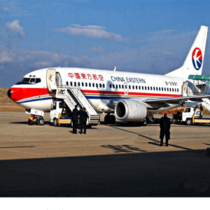 乌鲁木齐地窝堡航空运输航空快运业稳步发展的原因是什么？